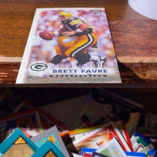 1996 scoreboard experience Brett Favre football card 