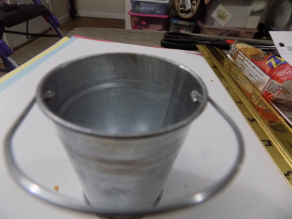 3 inch galvnized bucket