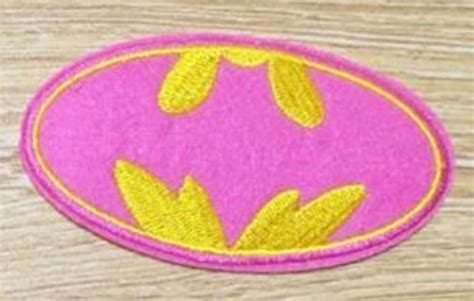 (2-PACK) BATMAN Symbol PINK Logo IRON ON Patch DC Clothing accessories Embroidery Applique 2PCS