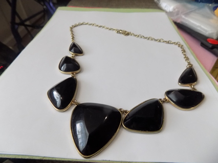 Necklace vintage 7 large black triangle shape beads on lg link chain