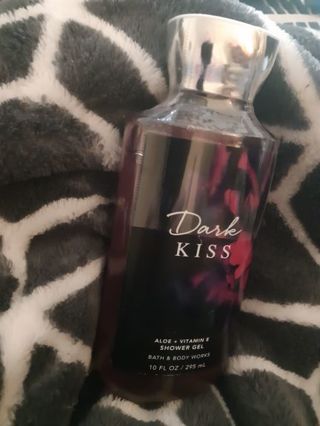 BBW dark kiss shower gel