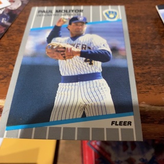 1989 fleer Paul molitor baseball card 