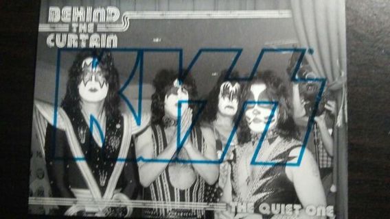 2009 KISS 360 BEHIND THE CURTAIN- THE QUIET ONE- BLUE EDITION TRADING CARD# 30