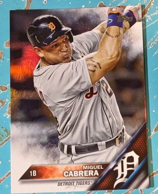 MIGUEL CABRERA * RAINBOW FOIL SWINGING VARIATION