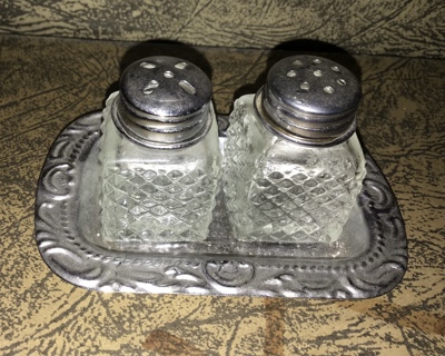 ~Glass salt & pepper shakes with tray~