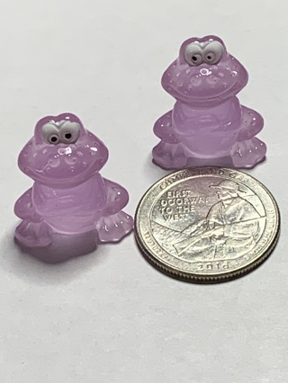 FROGS~#6~PURPLE~SET OF 2~GLOW IN THE DARK~FREE SHIPPING!