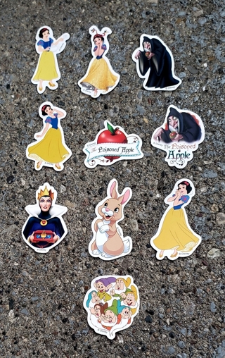 DISNEY SNOW WHITE LARGE WATERPROOF GLOSSY STICKERS STYLE 1 FOR LAPTOP SCRAPBOOK WATER BOTTLE & MORE 