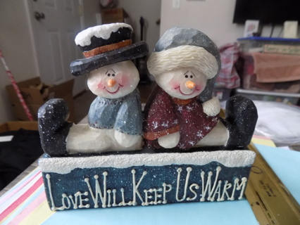 6 inch tall heavy resin Love will keep us warm snowman couple back to back