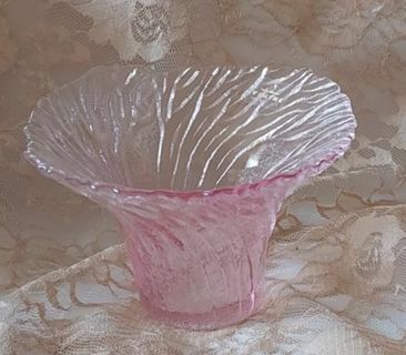 Vintage Hand Made VIKING GLASS USA Windswept Pink Glass Votive Holder w/ Sticker