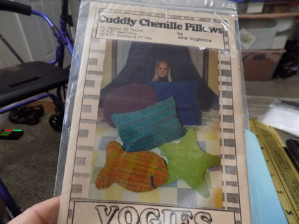 Cuddly Chenille Pillows Vogue Pattern
