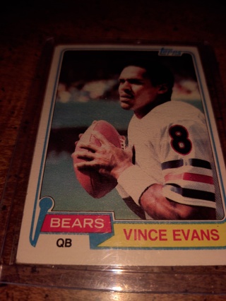 Two Card Lot early '80s tops Chicago bears football cards