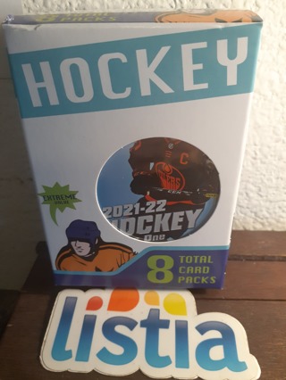 (NIB) HOCKEY EXTREME 2021-22 HOCKEY 8 TOTAL CARD PACKS Target repack HOCKEY Cards.