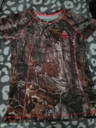 Womens Realtree shirt