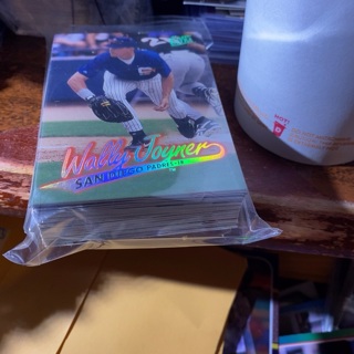 (50) random 1997 fleer ultra baseball cards 