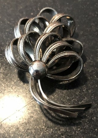 Vintage Kramer Of New York Silver Tone Brooch