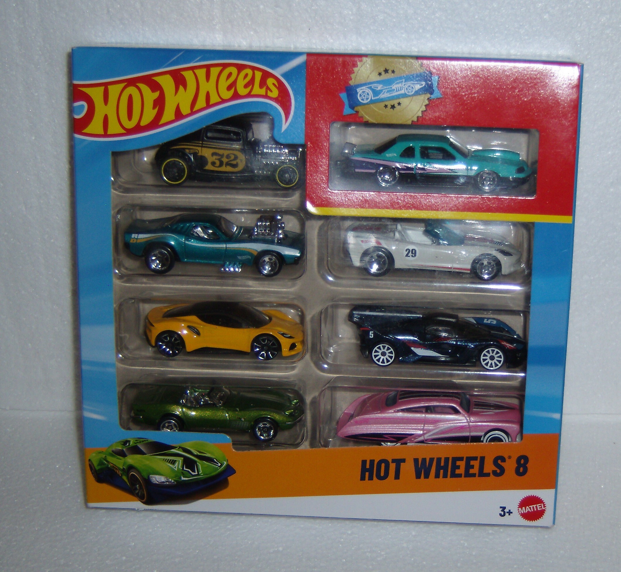 FREE: 2025 hot wheels 8 pack