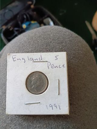 England 5 pence coin. 1991.