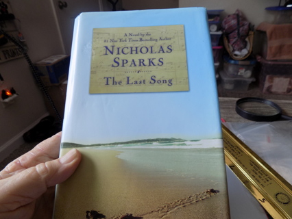 Nicholas Sparks the Last Song hard cover book novel