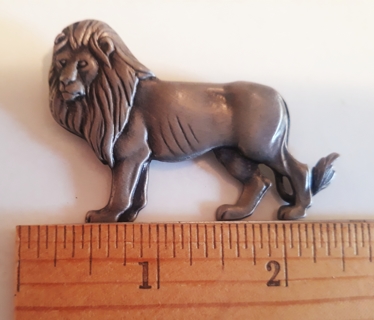 Lion Brooch/Pin (pewter)