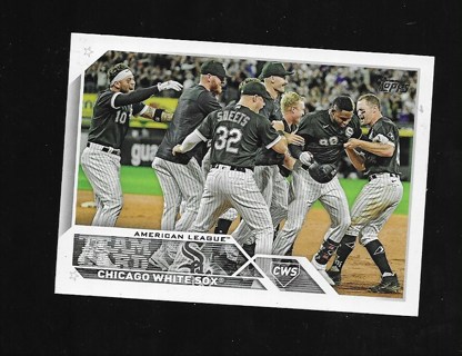 2023 TOPPS WHITESOX TEAM CARD #565