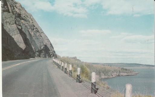 Vintage Used Postcard: d: 1953 Silver Cliff, Lake Superior North Shore Dr, MN