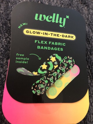 Welly 3 glow in the dark bandages 