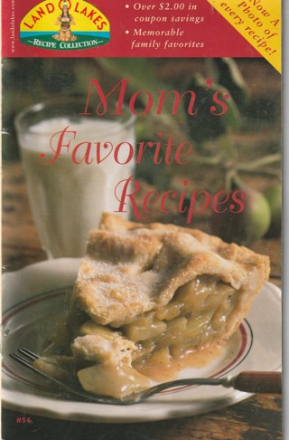 Soft Covered Recipe Book: Land O Lakes: Mom's Favorite Recipes