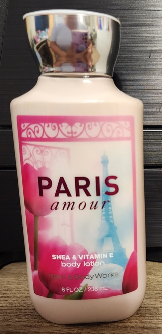 NEW - Bath & Body Works - "PARIS amour" Body Lotion