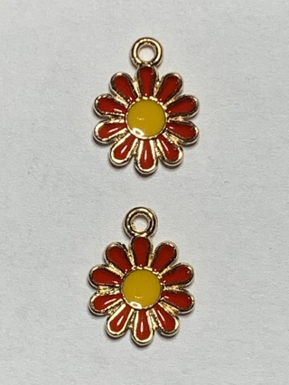 ♡DAISY CHARMS~#4~RED WITH YELLOW~FREE SHIPPING♡