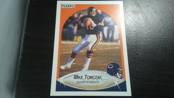 1990 FLEER MIKE TOMCZAK CHICAGO BEARS FOOTBALL CARD# 301