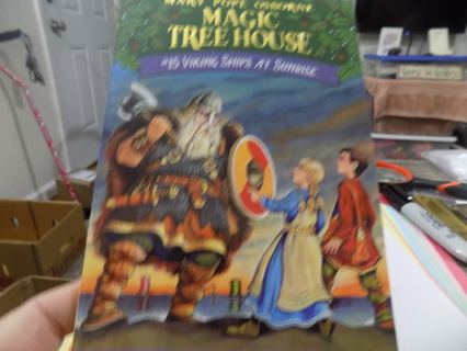 Magic Tree House # 15 Viking ships at Sunrise by Mary Pope Osborne