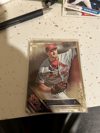 2016 topps gold kevin siegrist  /2016