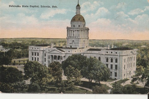 Vintage Unused Postcard: Pre Linen: Nebraska State Capitol, Lincoln