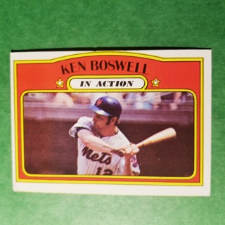 1972 - TOPPS BASEBALL CARD NO. 305 - KEN BOSWELL IN ACTION