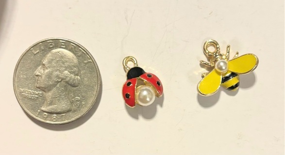 1 pc Lady bug charm,1 pc bee charm