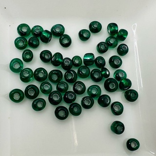 Green 5mm Round Glass Seed Beads with Silver Core