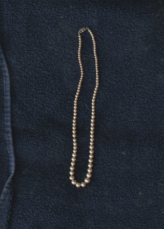 Think Christmas. Think Jewelry!: Vintage: Pearl like Necklace #3