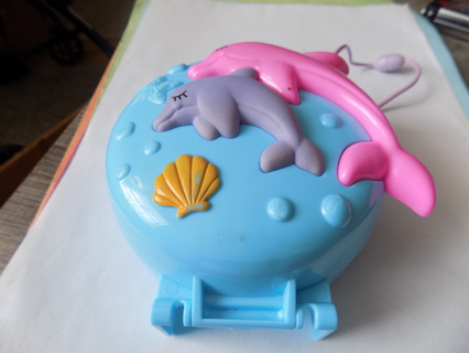 Polly Pockets under the sea play set 4 inch round pink purple dolphins