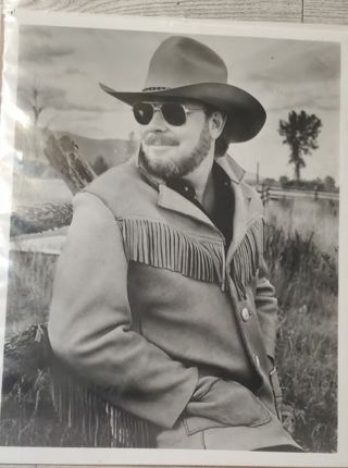 8 x 10" Glossy Photo of Hank Williams Jr.