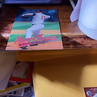 1997 fleer ultra Roger Clemens baseball card 