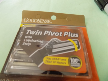 Good Sense Pivoting Twin Pivot Plus with lubricating stripe razor blades # 7