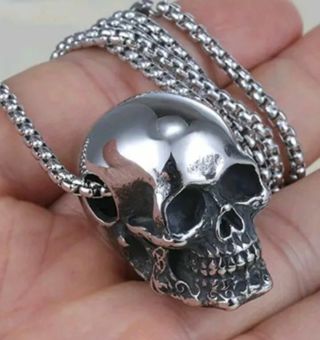 Skull stainless steel chain necklace nwt