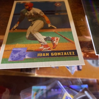 1996 topps gold juan Gonzalez baseball card 