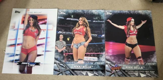 2017 Topps Women's Division Nikki Bella cards