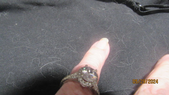RING  size 7.5