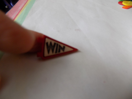 1 inch red  plastic Win pennant shape button