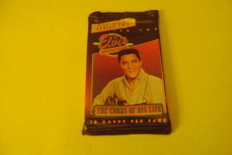 2 Packs Elvis Presley COLLECTORS Cards of his life 1992