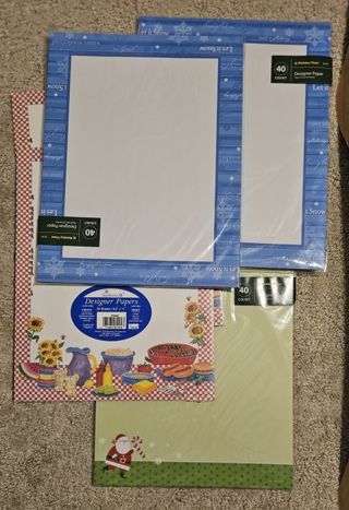 5 New Packs Holiday Stationary