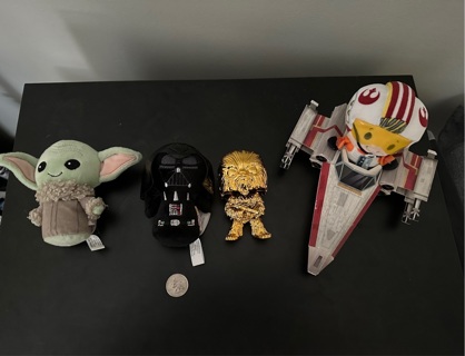 Star Wars Collectibles Lot