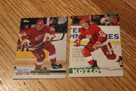2 Detroit Red Wings NHL Hockey Cards Bryan Berard Vyacheslav Kozlov